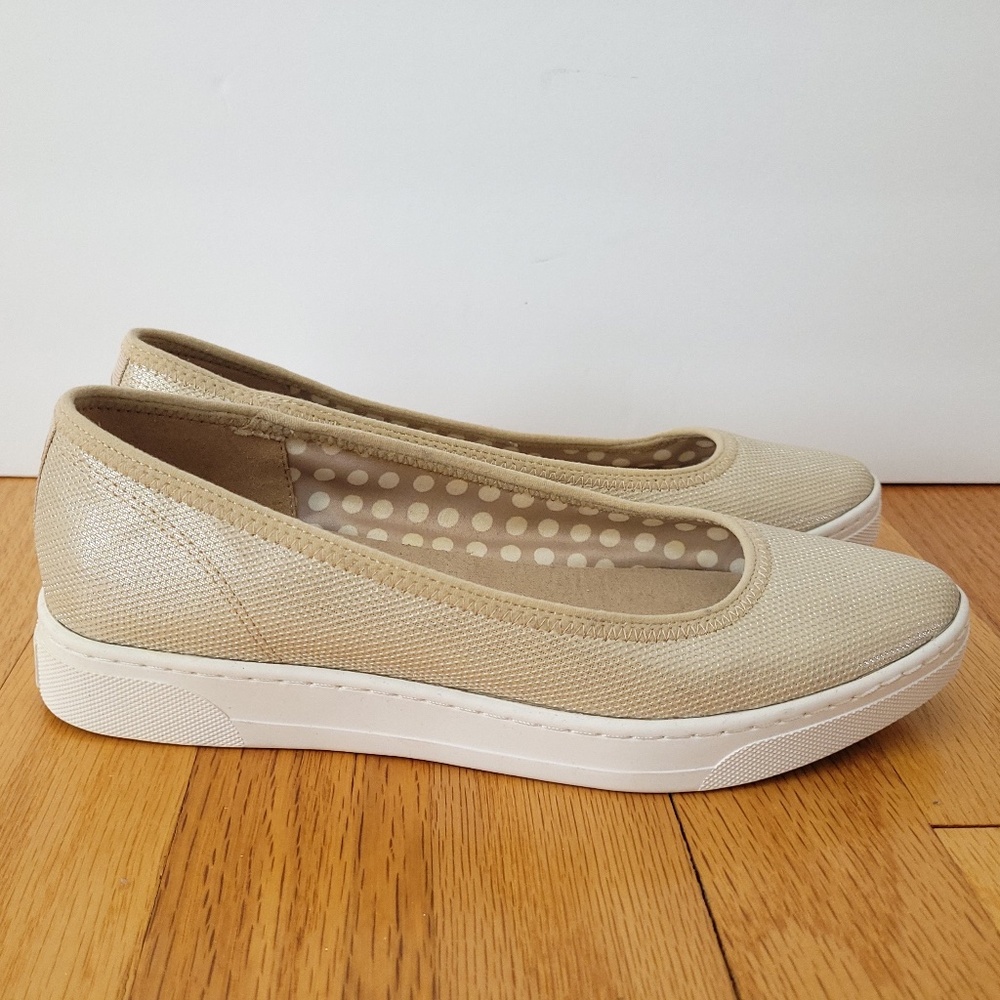 Ann Klein Sport Flats size 5